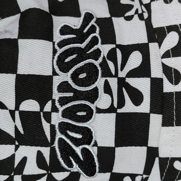 Zoo York Black & White Checkered Unisex Bucket Hat - Picture 2 of 10